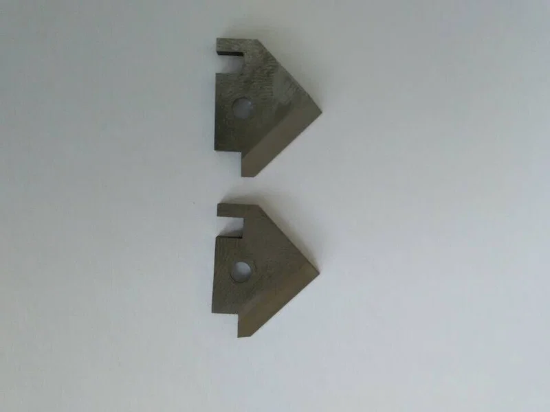 Spelafili coassiali per lame rotanti